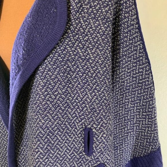PRICE DROP! NWT Draper James Sweater Coat Poncho Navy Gray Size XS/S - Picture 2 of 3